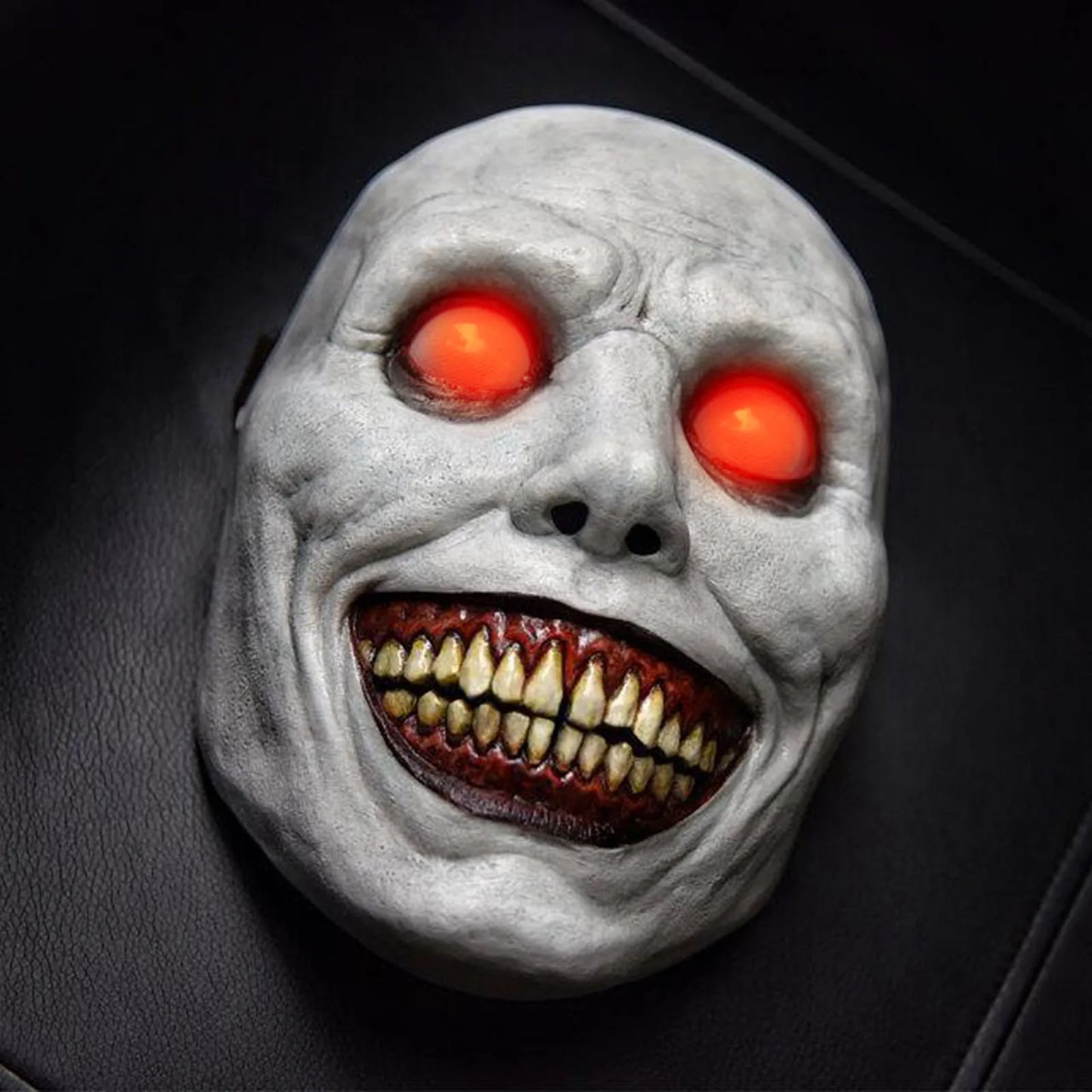 2021 New Halloween Mask Cos Exorcist Horror Smile Green Face White Eye Demon Mask Halloween Mask